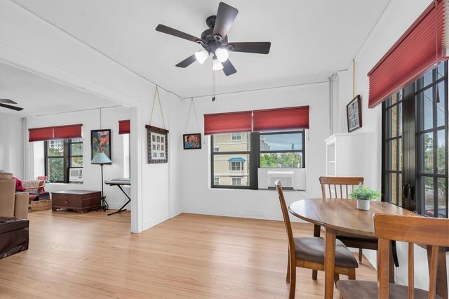 130 4TH AVENUE N 201, St Petersburg, FL 33701