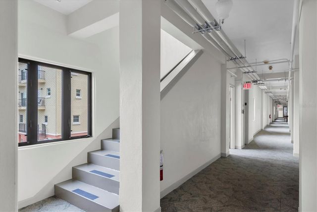 130 4TH AVENUE N 201, St Petersburg, FL 33701