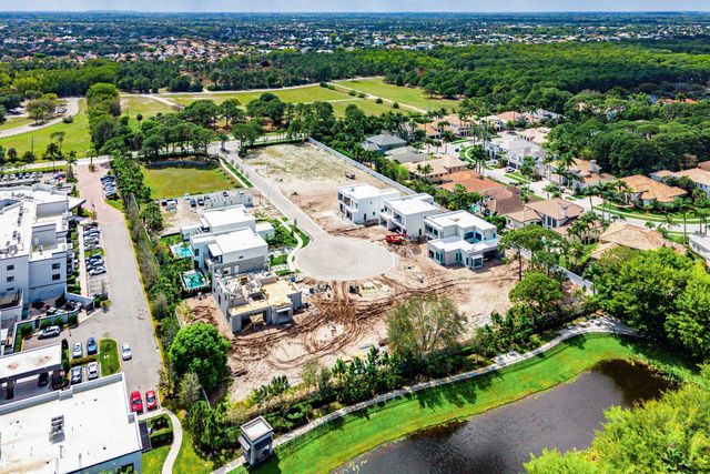 16725 Mosaic Place, Delray Beach, FL 33446