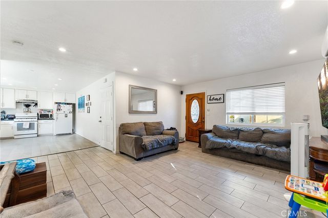 9127 Greenleaf Avenue, Whittier, CA 90602