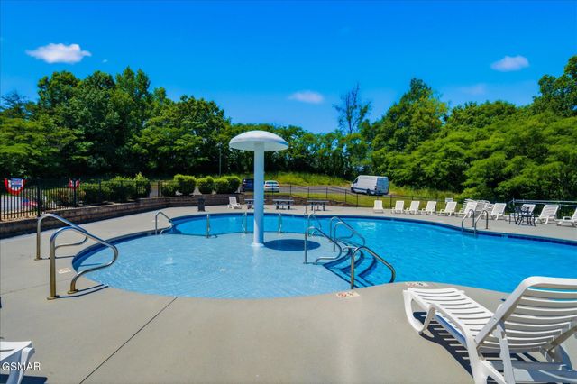 124 Plaza Drive, Pigeon Forge, TN 37863