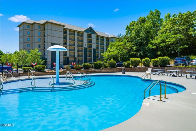 124 Plaza Drive, Pigeon Forge, TN 37863