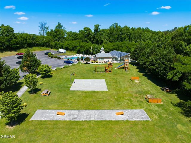 124 Plaza Drive, Pigeon Forge, TN 37863