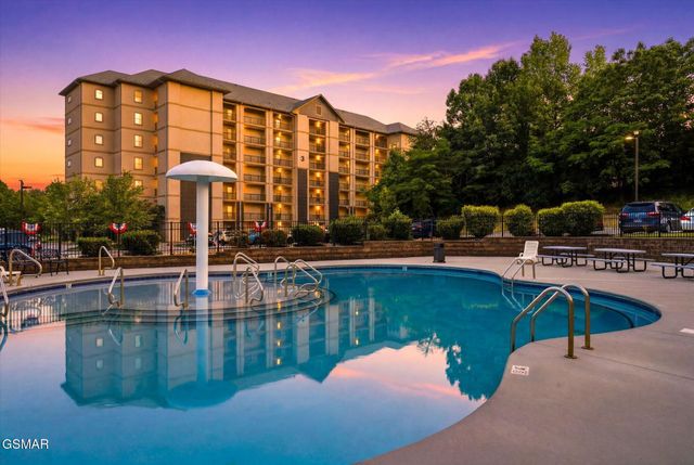 124 Plaza Drive, Pigeon Forge, TN 37863