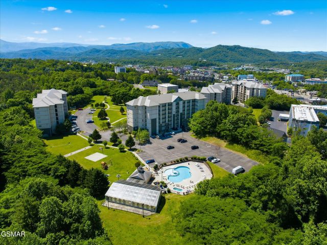 124 Plaza Drive, Pigeon Forge, TN 37863