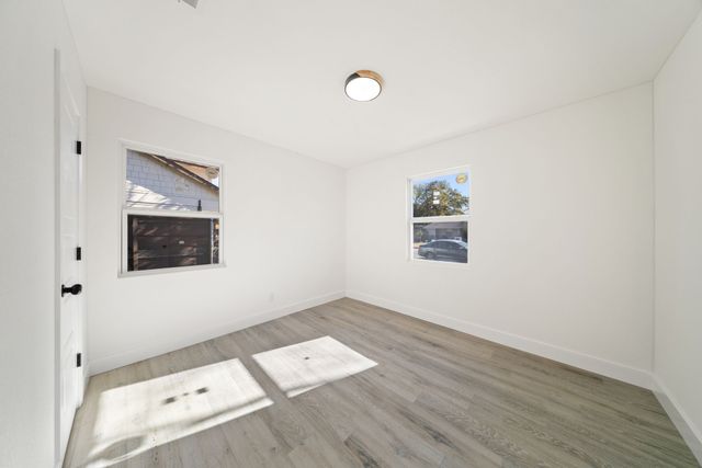 1817 Newton Street, Arlington, TX 76010