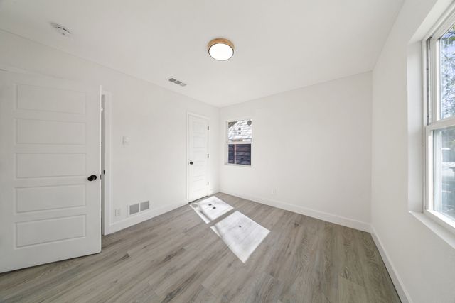 1817 Newton Street, Arlington, TX 76010