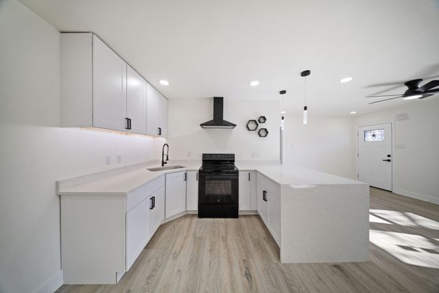 1817 Newton Street, Arlington, TX 76010