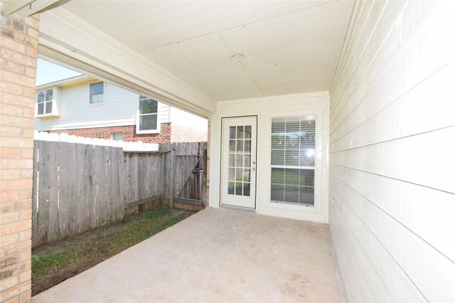 5726 Indigo Trails Drive, Richmond, TX 77469