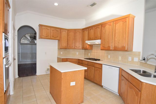 5726 Indigo Trails Drive, Richmond, TX 77469