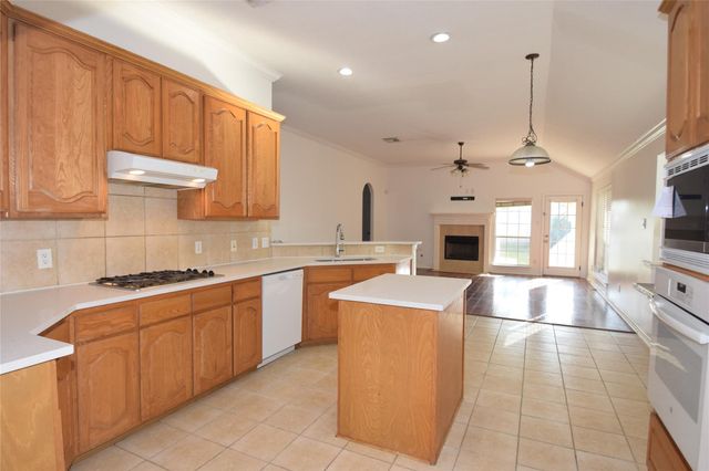 5726 Indigo Trails Drive, Richmond, TX 77469