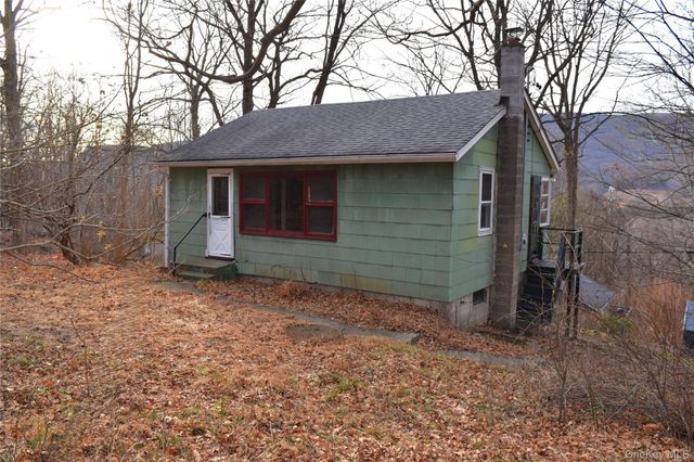 36 Paradise Hill, Highland Mills, NY 12518