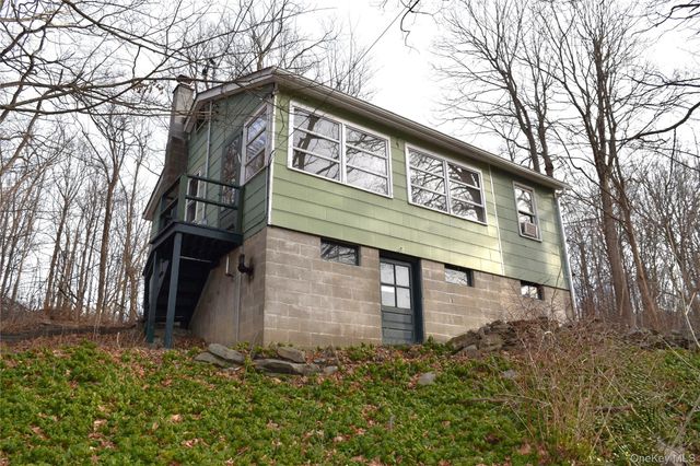 36 Paradise Hill, Highland Mills, NY 12518