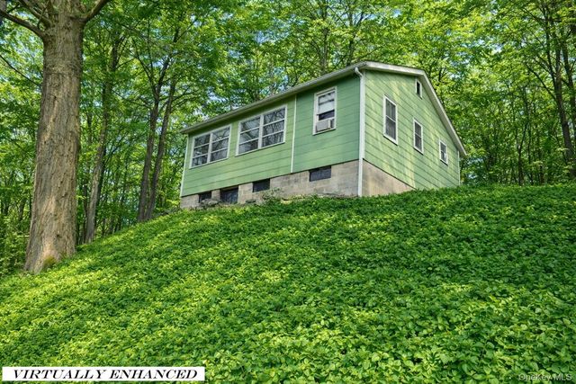 36 Paradise Hill, Highland Mills, NY 12518