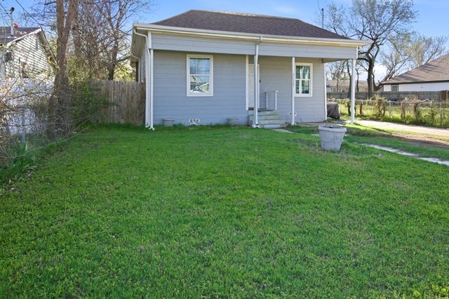 2421 Langston Street, Fort Worth, TX 76105