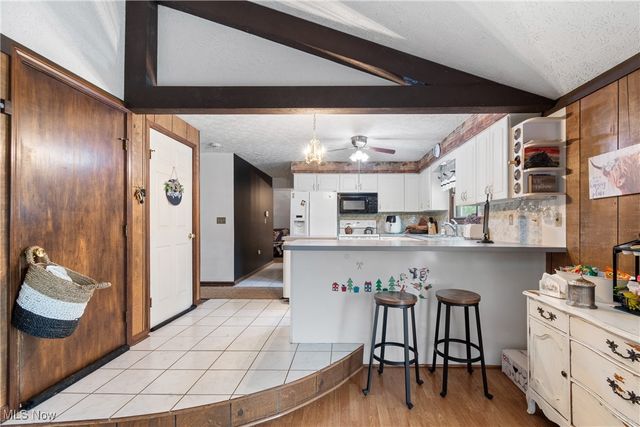 6869 Shepler Church Avenue SW, Navarre, OH 44662