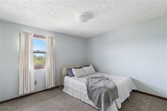 6869 Shepler Church Avenue SW, Navarre, OH 44662