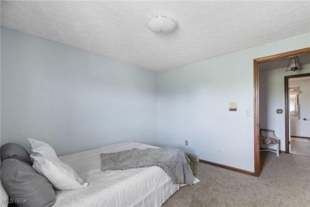 6869 Shepler Church Avenue SW, Navarre, OH 44662