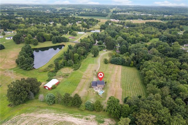 6869 Shepler Church Avenue SW, Navarre, OH 44662