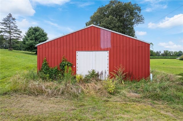 6869 Shepler Church Avenue SW, Navarre, OH 44662