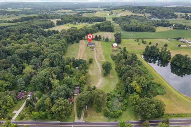 6869 Shepler Church Avenue SW, Navarre, OH 44662