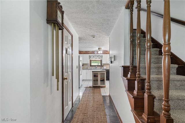 6869 Shepler Church Avenue SW, Navarre, OH 44662