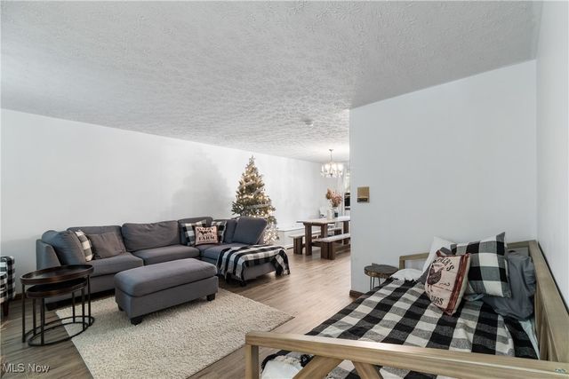 6869 Shepler Church Avenue SW, Navarre, OH 44662