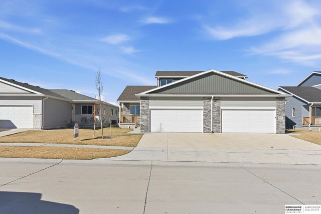 3575 Little Bluestem Road, Fremont, NE 68025