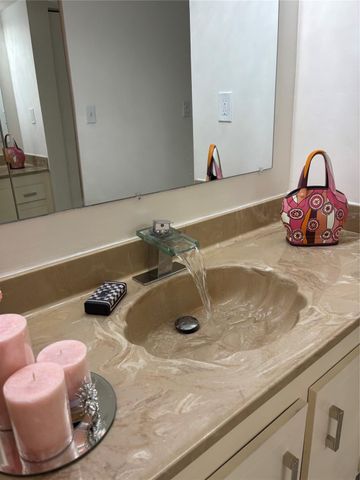 1100 SAINT CHARLES Place 313, Pembroke Pines, FL 33026
