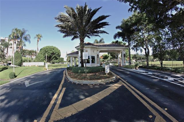 1100 SAINT CHARLES Place 313, Pembroke Pines, FL 33026