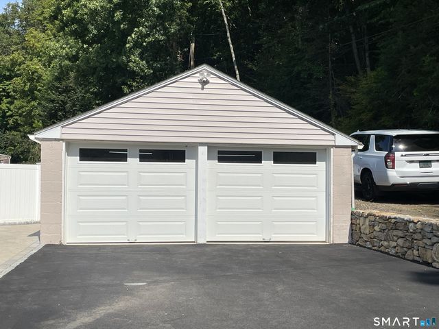 2 Edgehill Terrace, Seymour, CT 06484