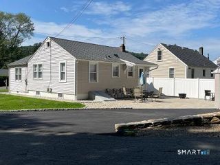 2 Edgehill Terrace, Seymour, CT 06484
