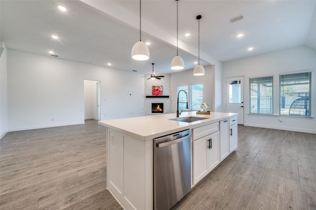 3901 Dahlia Garden Drive, Celina, TX 75078