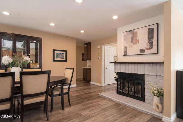 6075 Fremont Circle, Camarillo, CA 93012