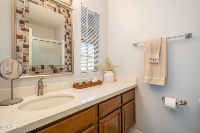 6075 Fremont Circle, Camarillo, CA 93012