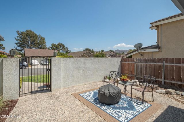 6075 Fremont Circle, Camarillo, CA 93012