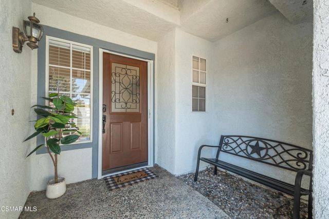 6075 Fremont Circle, Camarillo, CA 93012