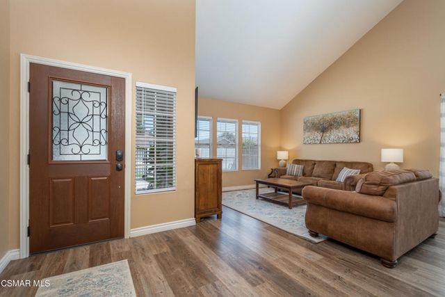 6075 Fremont Circle, Camarillo, CA 93012