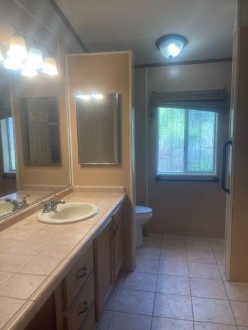 500 W Tenth Street 29, Gilroy, CA 95020
