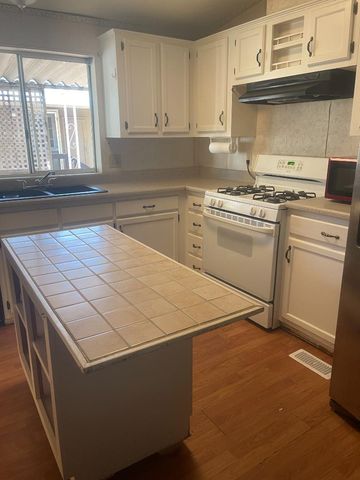 500 W Tenth Street 29, Gilroy, CA 95020