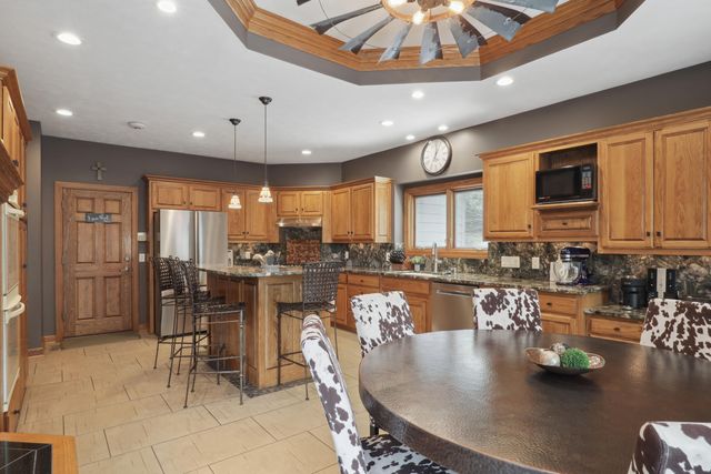 21085 ABBEY Road, Council Bluffs, IA 51503
