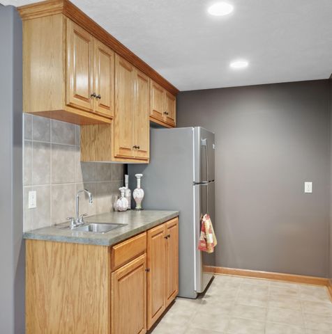 21085 ABBEY Road, Council Bluffs, IA 51503