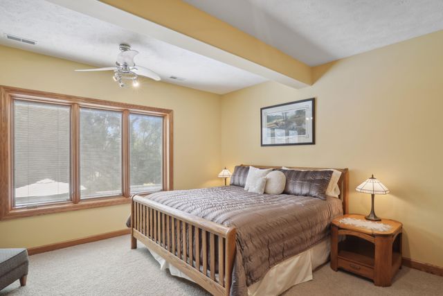 21085 ABBEY Road, Council Bluffs, IA 51503
