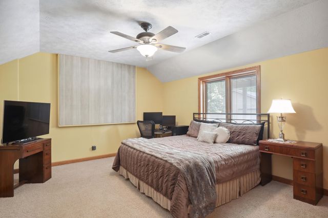 21085 ABBEY Road, Council Bluffs, IA 51503