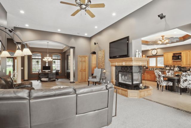 21085 ABBEY Road, Council Bluffs, IA 51503