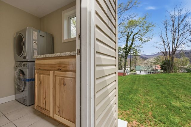 39 Justus, Andrews, NC 28901