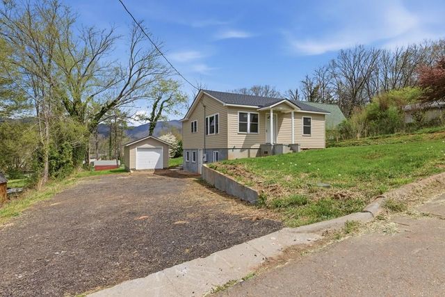 39 Justus, Andrews, NC 28901