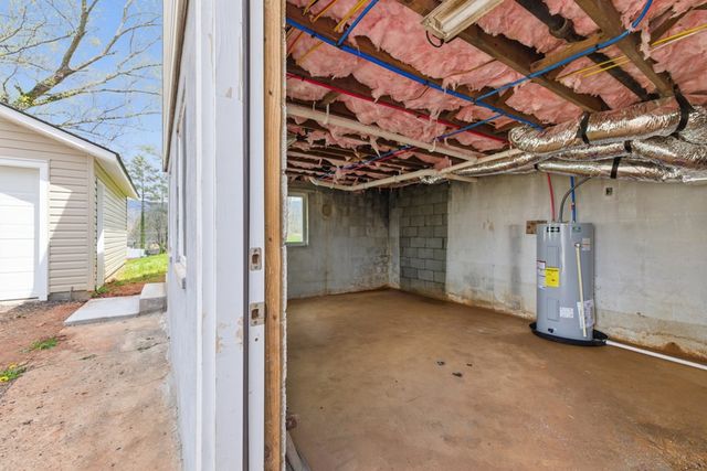 39 Justus, Andrews, NC 28901