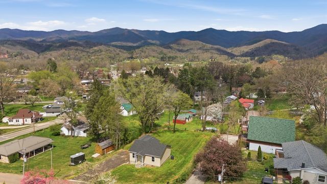 39 Justus, Andrews, NC 28901