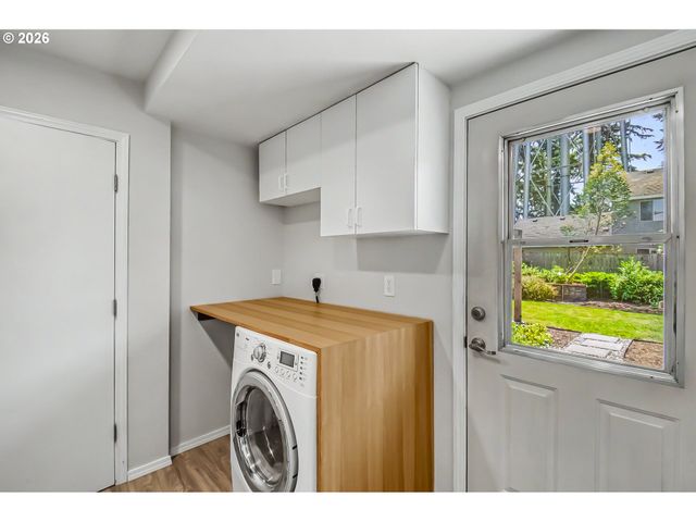 11808 Se TAYLOR St, Portland, OR 97216